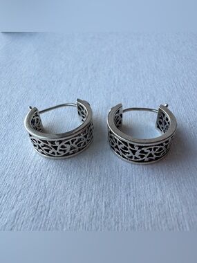 Vintage Sterling Silver Art Cutout Huggie Hoop Earrings Filigree Design
